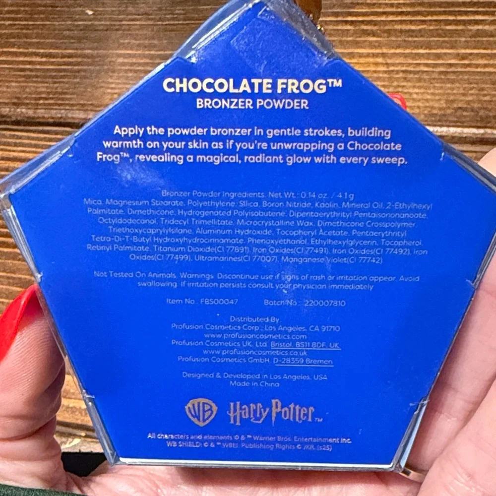 Harry Potter Profusion Cosmetics Chocolate Frog Bronzer powder Christmas gift